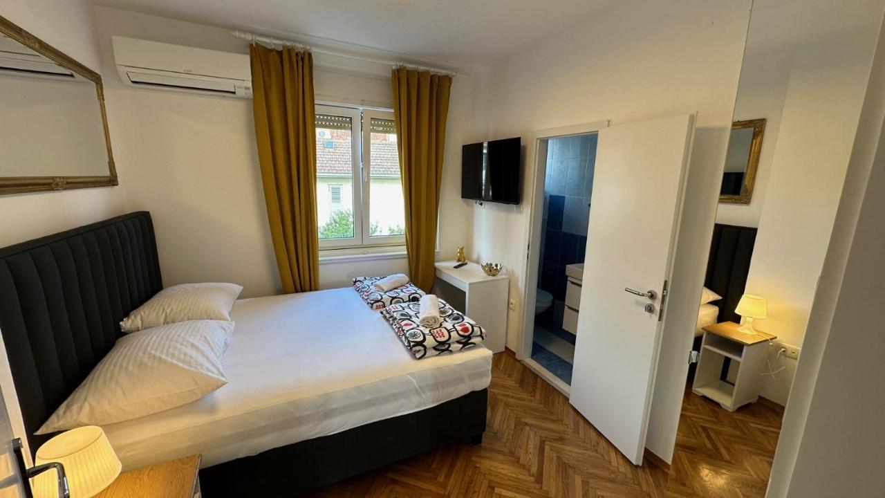 Iris Oasis Apartment Split Exterior photo